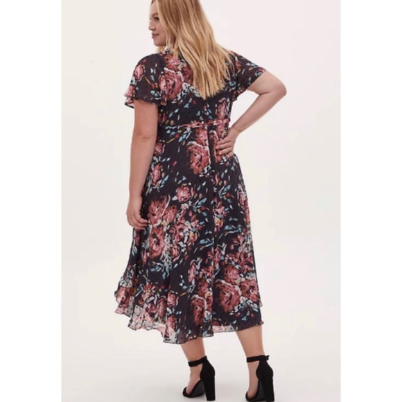 🆕 Swiss Dot Floral Grey Faux Wrap Dress 10 M L NWT Torrid 00 New! - Picture 4 of 12